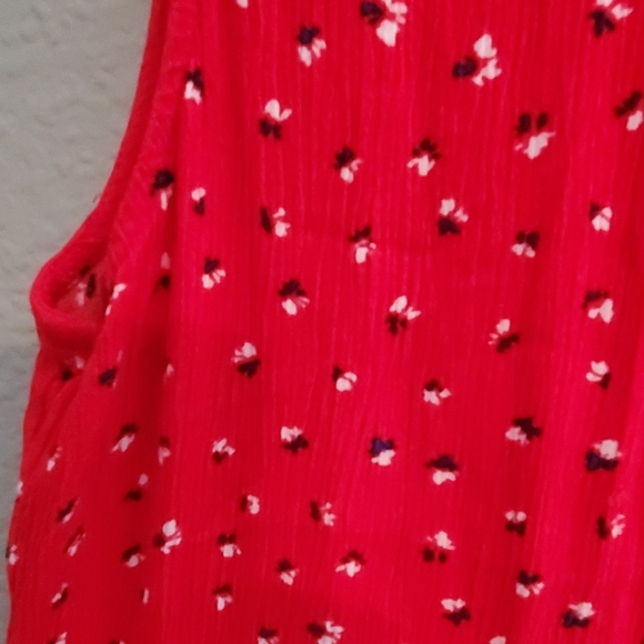 Red Ribbed Tank - Picture 3 of 4